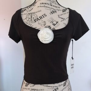 URBAN REBEL | Women's Black Short Sleeved Cropped Top With White Floral Accent